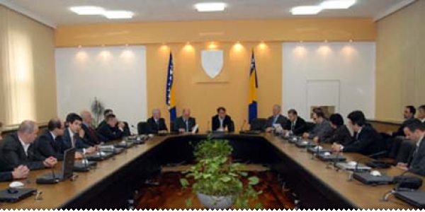 "Udaraju" na male poduzetnike dok zbog bahatih tajkuna gubimo milijune  sjednica